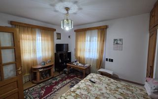 Casa P+M cu 4 camere  si 485 mp teren pe Dealul Malului, Rm Valcea - Poză 12