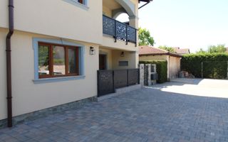 Apartament la casa, 2 camere, 2 bai, centrala proprie. - Poză 16