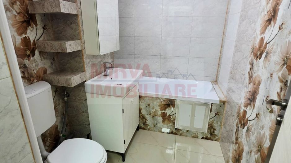 Apartament 3 camere de inchiriat, 9 Mai, 2 bai, beci - Poză 25