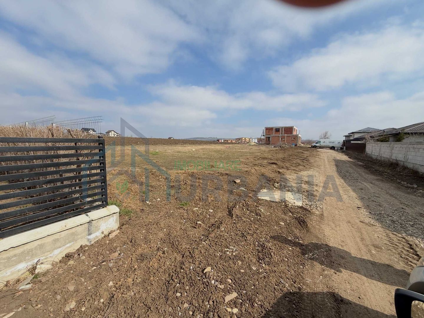 Teren de vânzare – 2 parcele x 530 mp – Valea Lupului - Poză 2