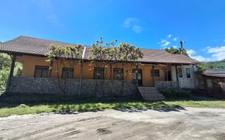 Restaurant-Pensiune de vanzare, Raul Vadului, Sibiu, Valea Oltului - Poză 1