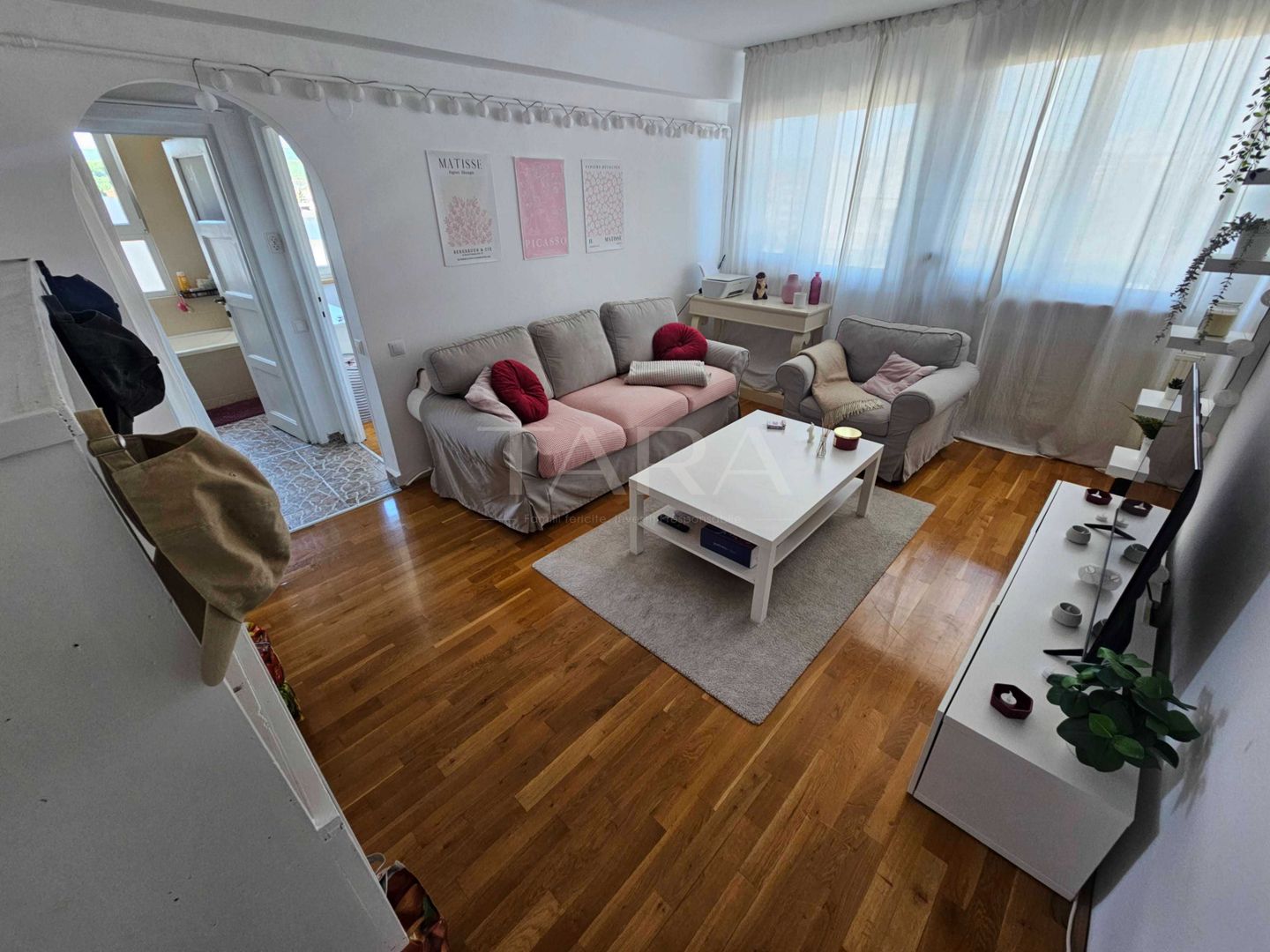 Apartament luminos, renovat, mobilat și utilat complet, Cluj-Napoca. - Poză 2