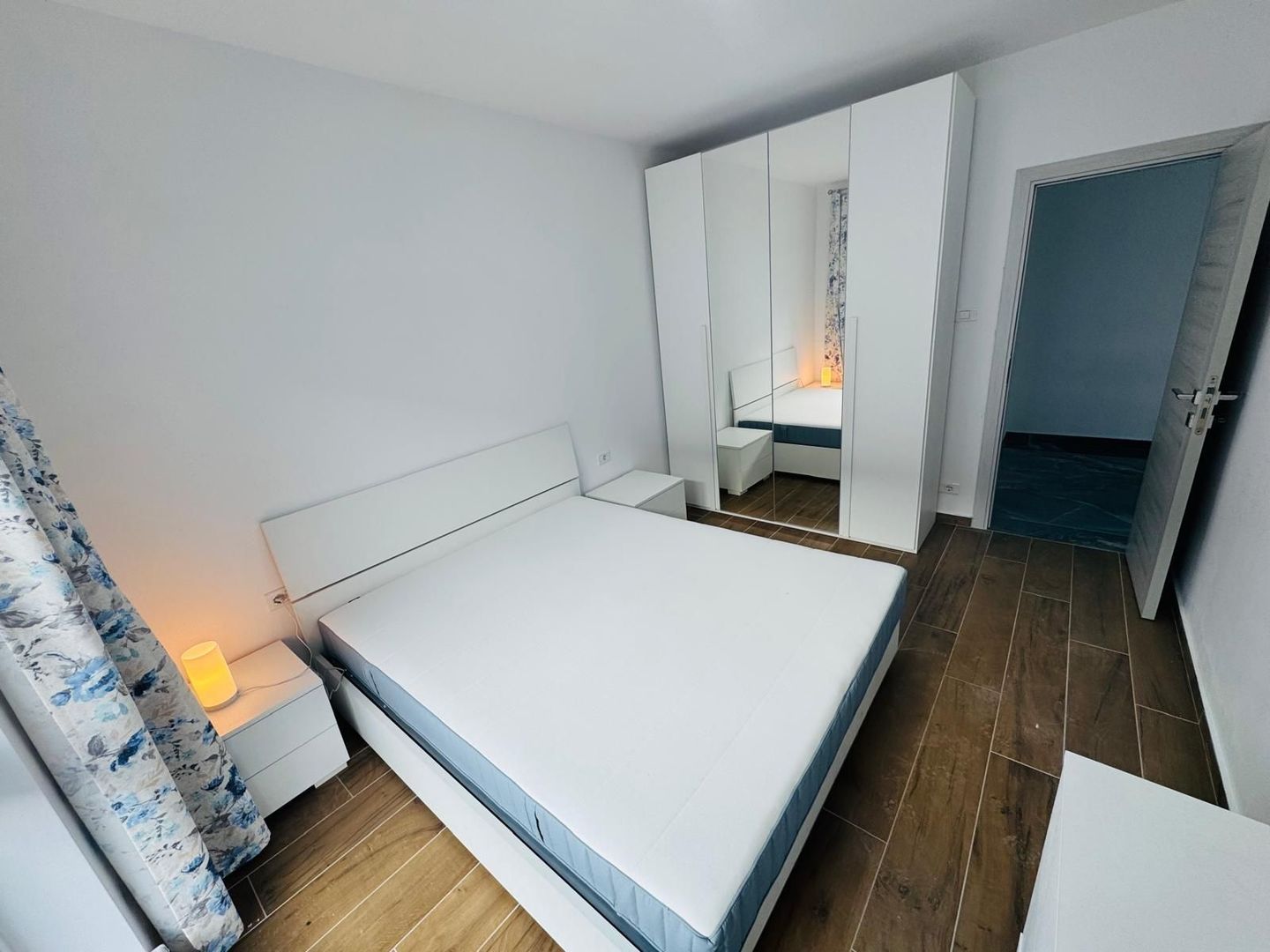 De inchiriat apartament nou, mobilat, 2 camere Gradiste Arad - Poză 8
