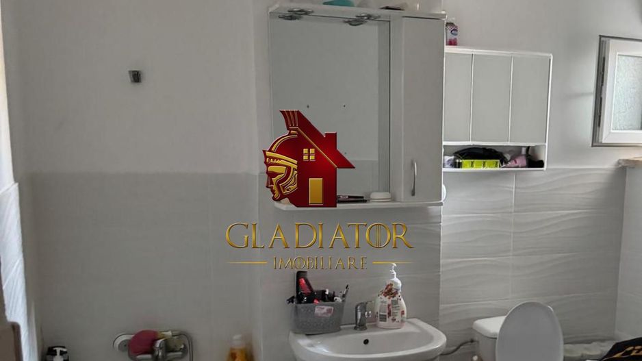 Apart 2 camere Canta la bulevard, etaj 3 din 4, pozitionat foarte bine - Poză 4