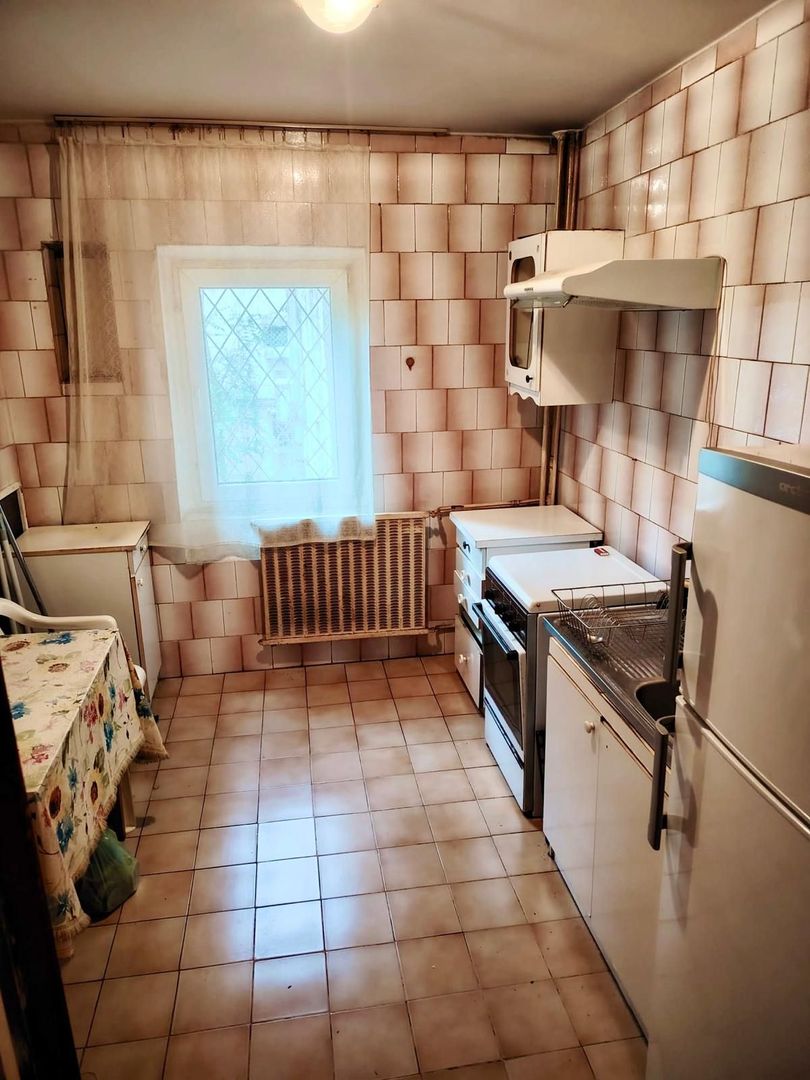 DE VÂNZARE- 2 camere decomandat - etajul 1/4 - Timpuri Noi - Poză 4