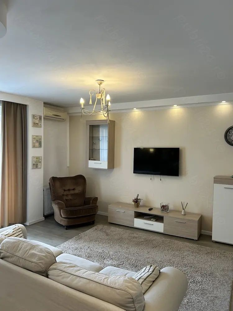 Apartament superb 2 camere, Bălcescu, mobilat complet, balcon, fara risc seismic - Poză 3