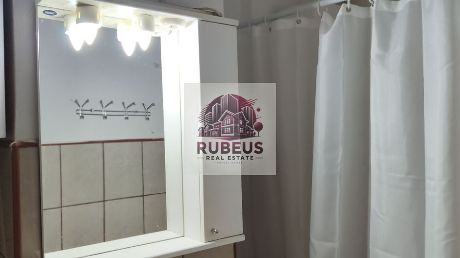 Mic la întreținere, bun la randament: apartament în Orșova - Poză 17