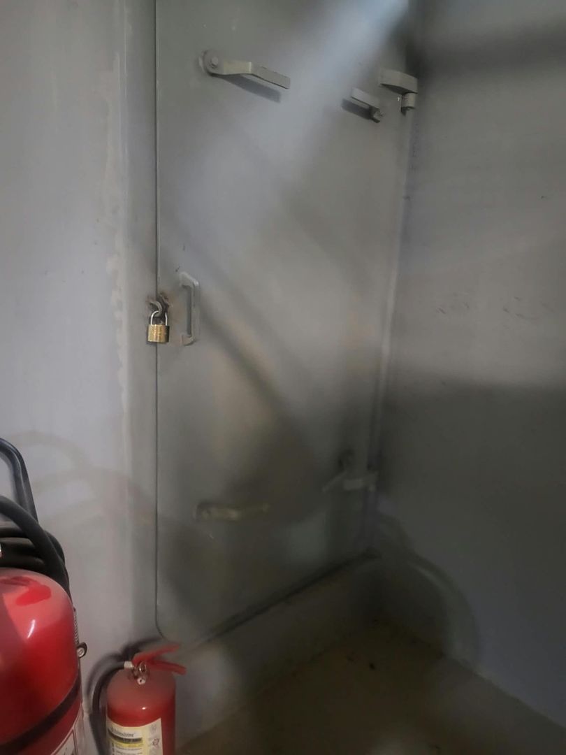 Boxa de inchiriat, bloc nou - 2021, bine izolata, se pot pastra acte - Poză 2