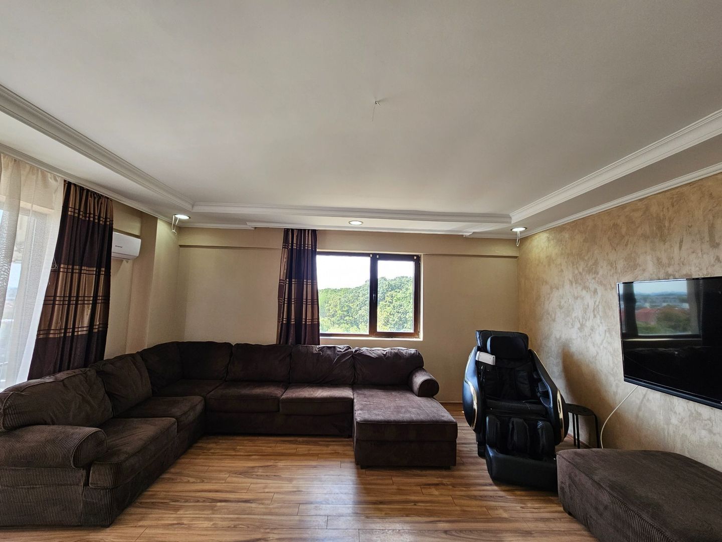 3 camere Inacu Nicoale Baneasa Piscina - Poză 8