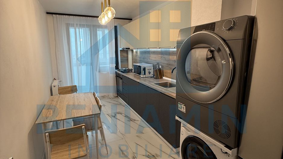 4 camere - 93mp - mobila - utilat - lux - Hotel Ramada - Poză 8