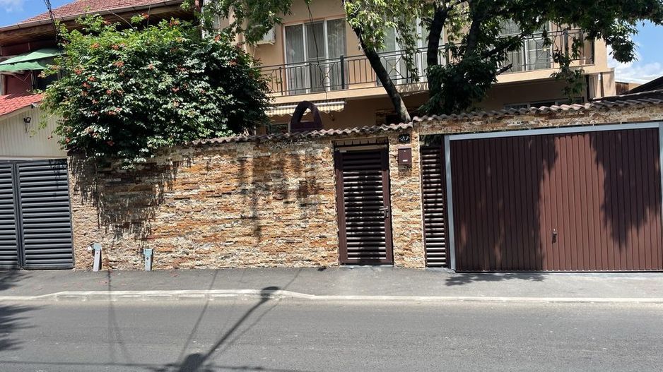 Casa de inchiriat - 4 camere COLENTINA-MALL VERANDA  - curte libera 60 mp. - Poză 1