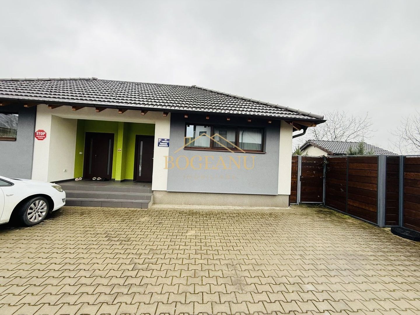 BG132-Apartament 2 camere,curte privata,terasa-Giroc - Poză 1