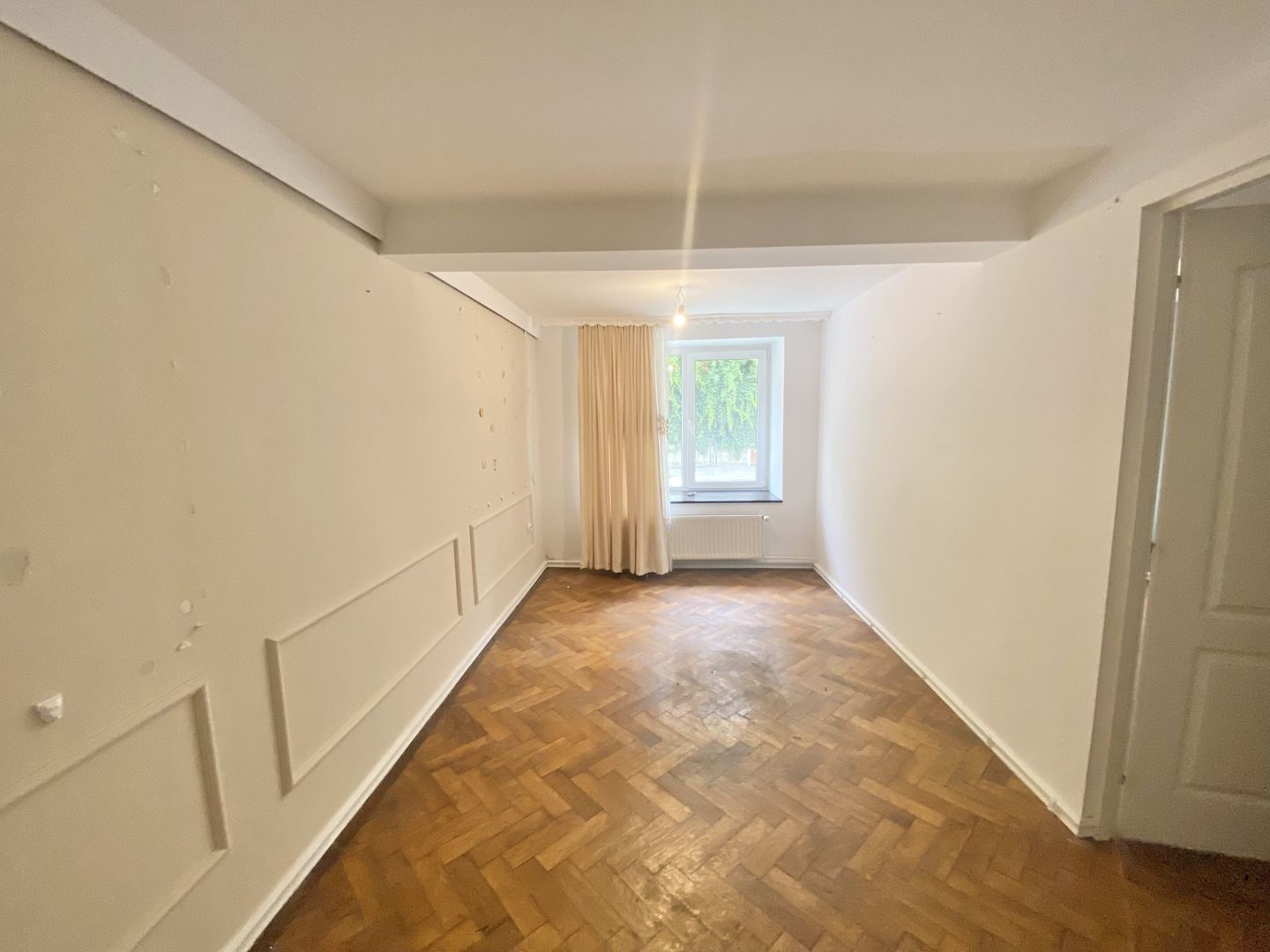 Zona Piata Sfatului ,Spatiu luminos, situat la parter - Poză 7