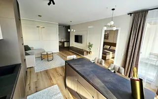 Apartament ultrafinisat | Etaj intermediar | Zona Str Tineretului - Poză 24