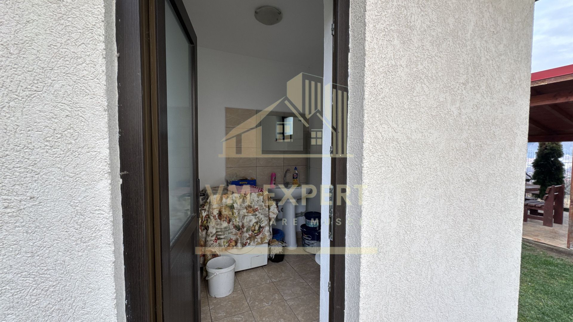 VILA 5 CAMERE 246 MP TEREN 817 MP CÂMPULUNG, 0 COMISION CUMPARATOR - Poză 49