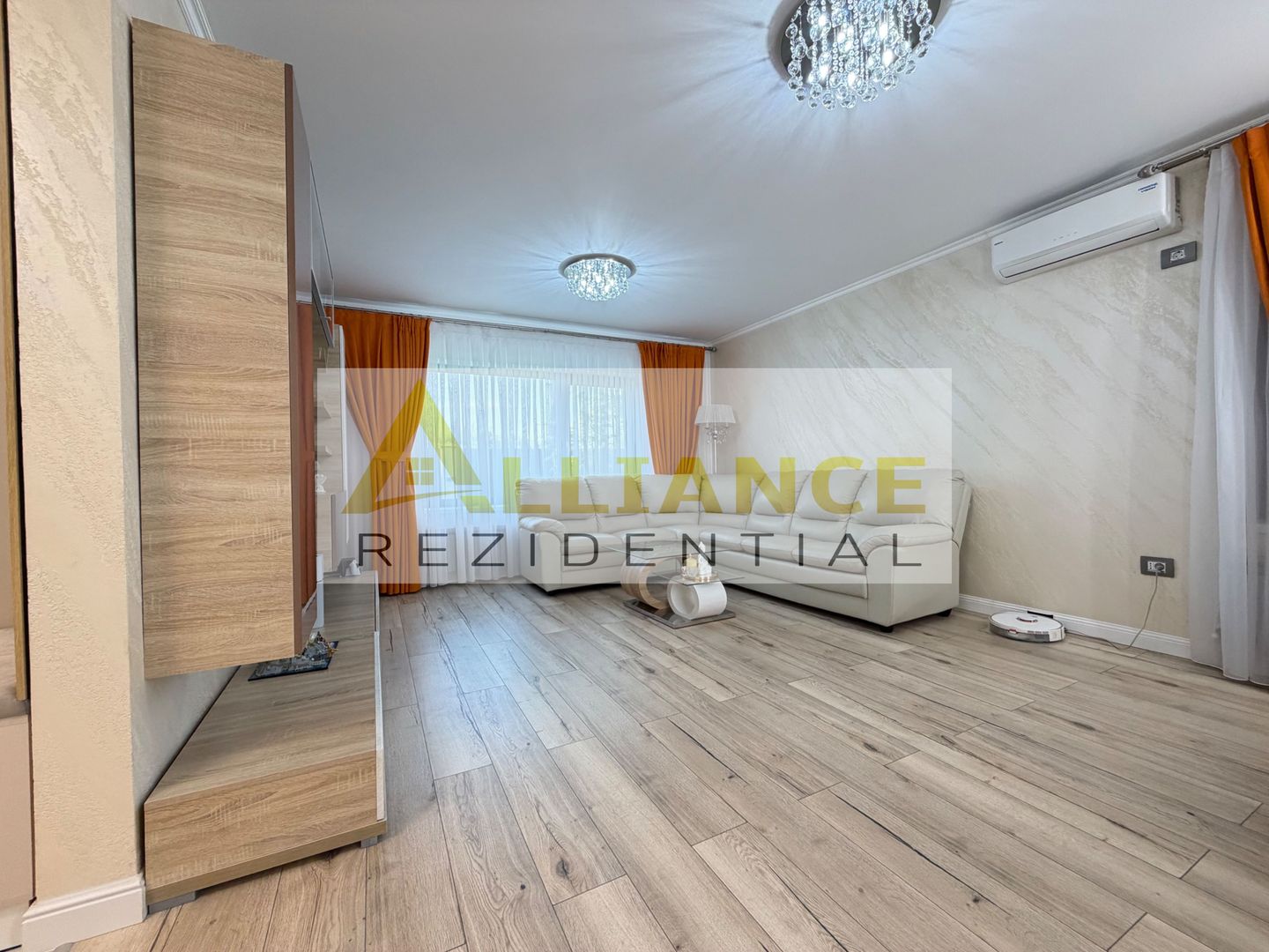 Casa P+1+M cu teren de 650 mp, piscina si curte complet amenajata - Poză 17