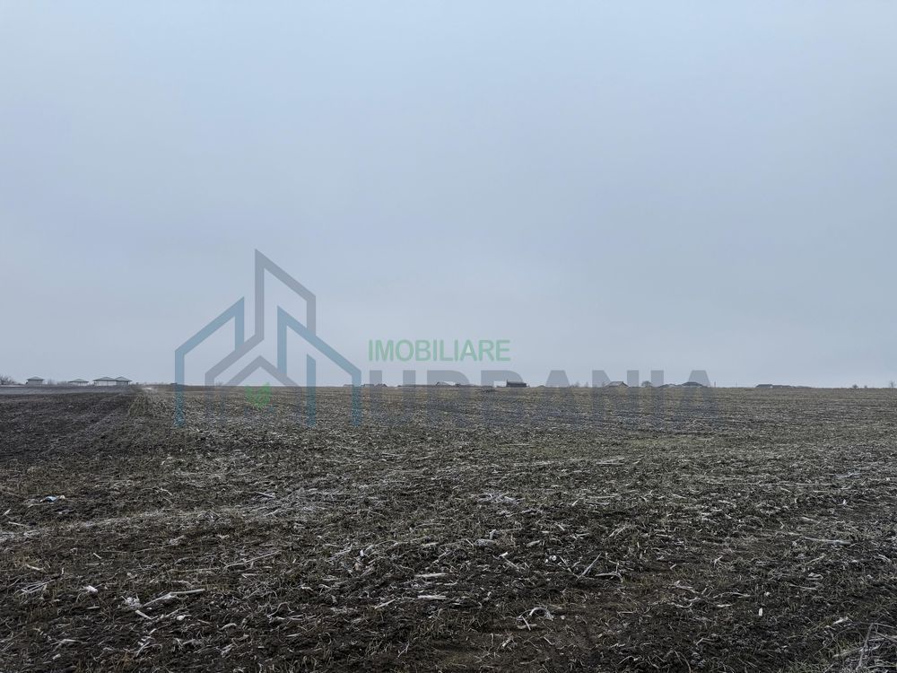 De vanzare teren Miroslava - Poză 3