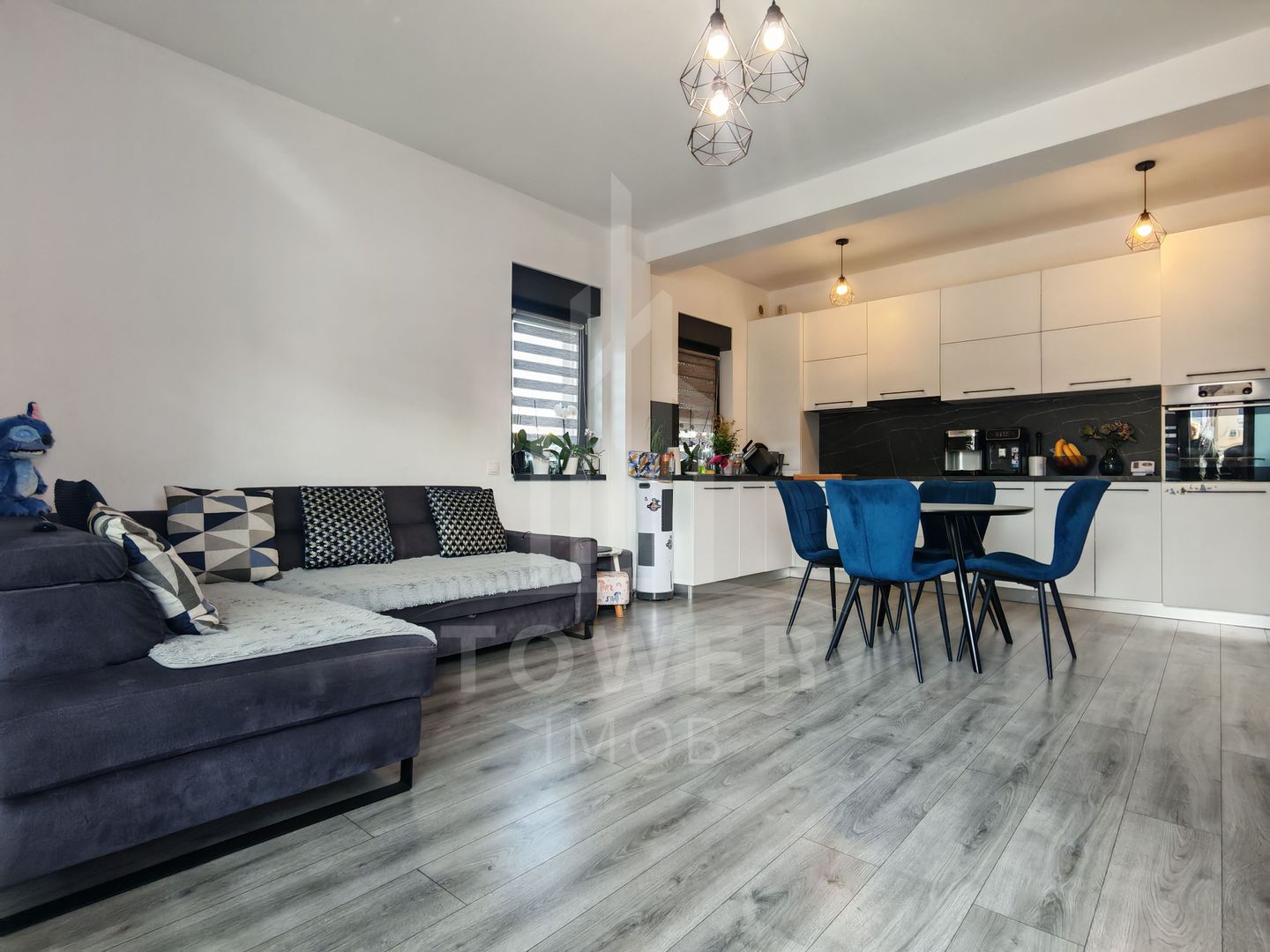 Apartament modern cu curte proprie – ideal pentru familie, zona Brana - Poză 9