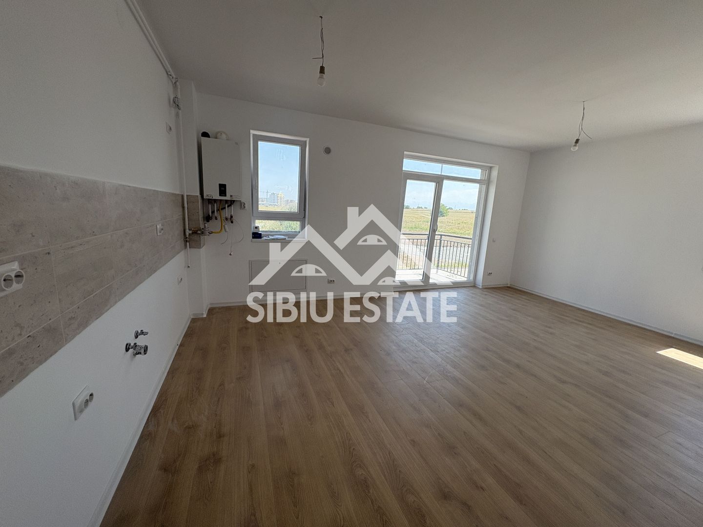 Apartament Nou 3 Camere | 2 Băi | Parcare| Incalzire in Pardoseala - Poză 12
