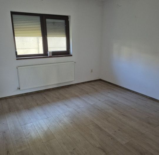 Casa individuala parter, Domnesti, zona Craitei-Foisorului. Investitie buna. - Poză 16