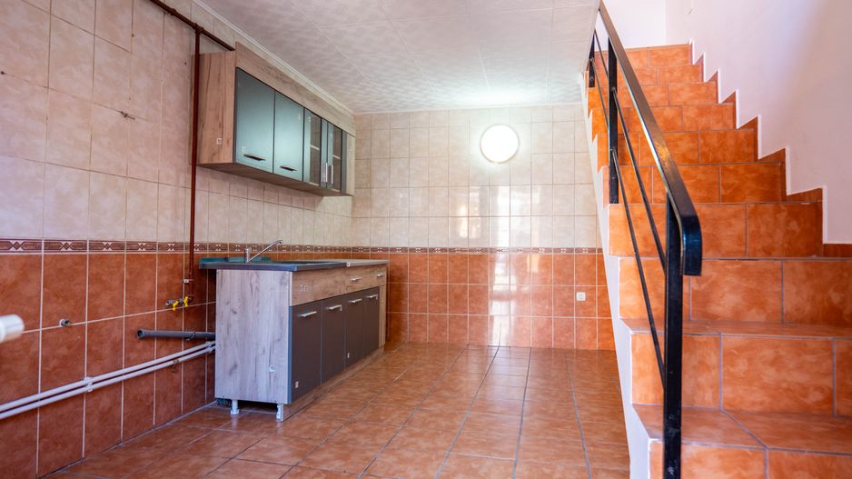 Casă de vânzare – 181 mp, 3 apartamente, 9 camere – București - Poză 28