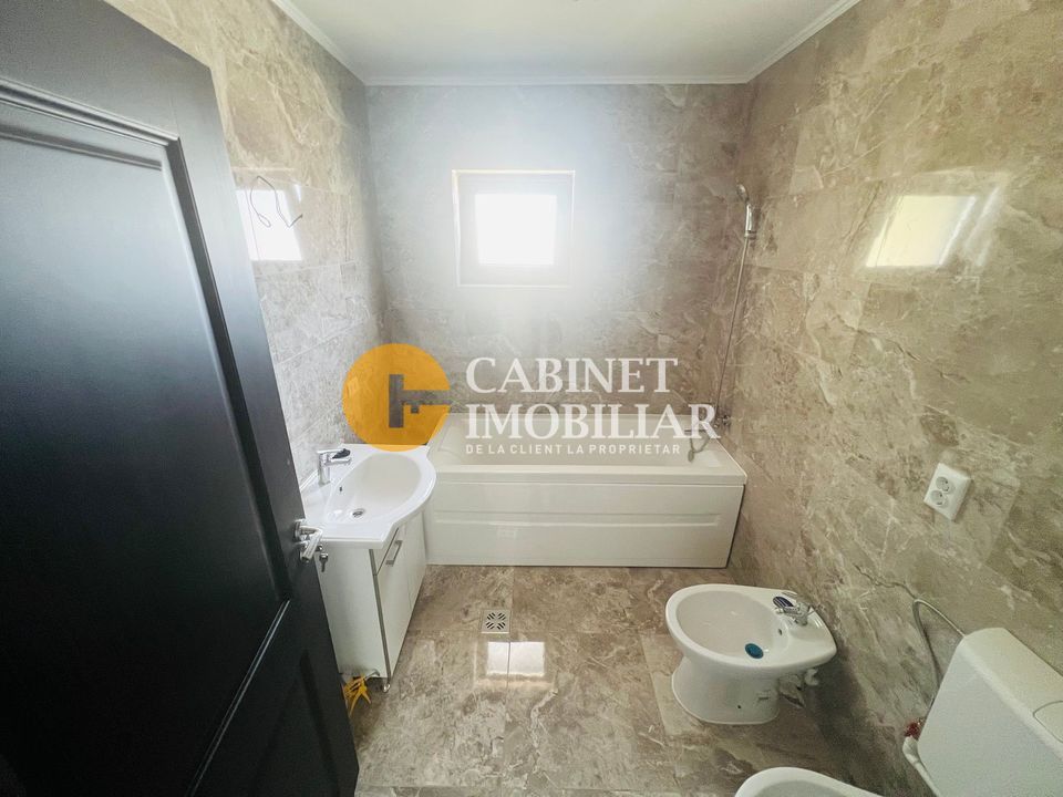 Casa individuala LA ASFALT - 3 camere - 410mp teren - toate utilitatile - Poză 4