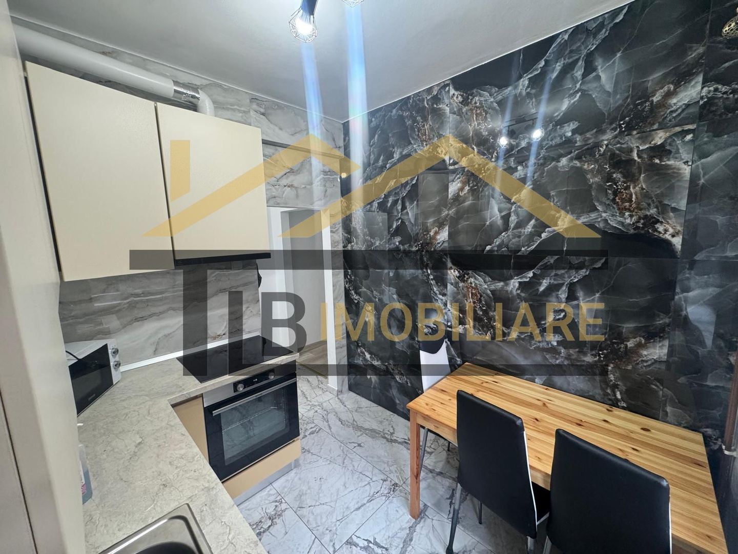 Apartament cu 2 camere, decomandat, 56mp, Zona UMFST - Poză 6