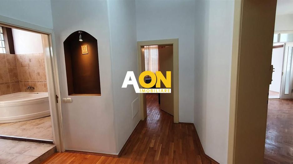 Casa situata ultracentral langa Poarta I a Cetatii Alba Carolina - Poză 8