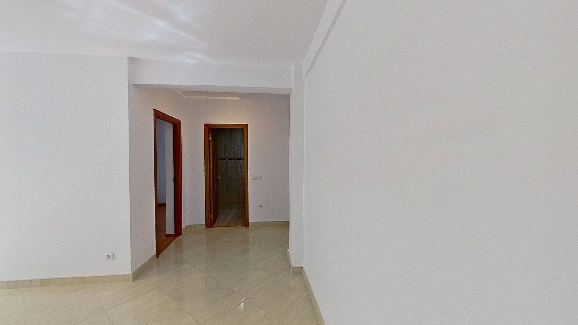 Apartament în vilă cu curte, etaj 1 - Poză 3