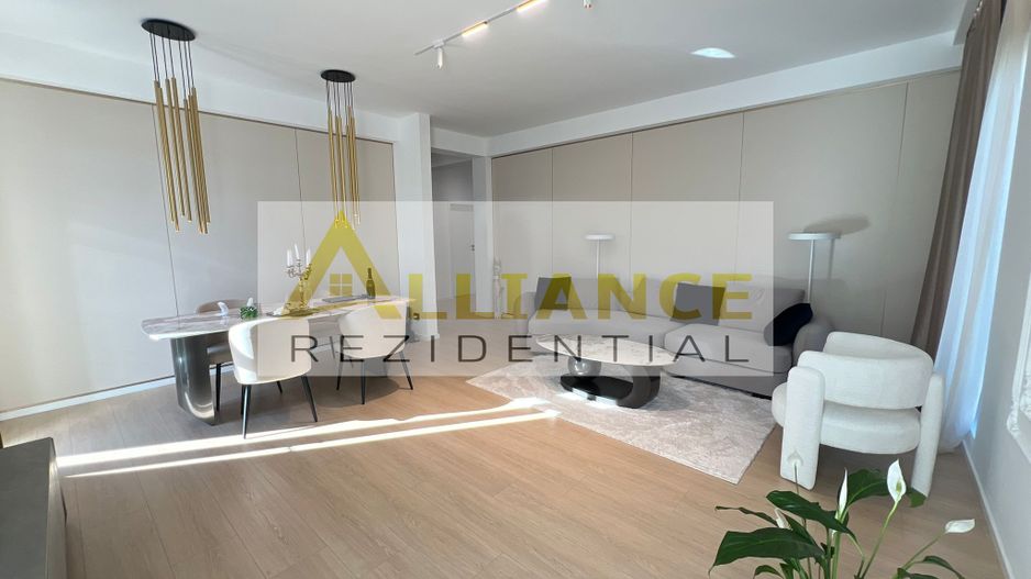 Casa individuala - 4 camere - 2 bai - la 5 min de RATB - Poză 9