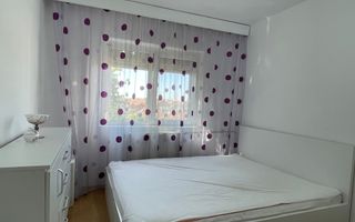 Apartament cu 3 camere | Decomandat | Parcare | Nufărul | Oradea - Poză 9