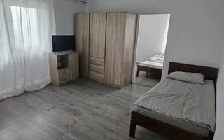 Cazare muncitori Ungheni 2 si 3 camere - 35 lei/persoana/noapte - Poză 14