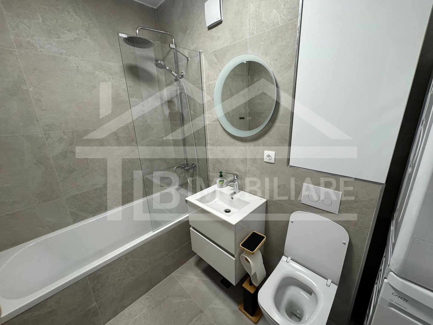 Apartament cu 2 camere, 55mp, parcare, Zona Vivat Residence - Poză 11