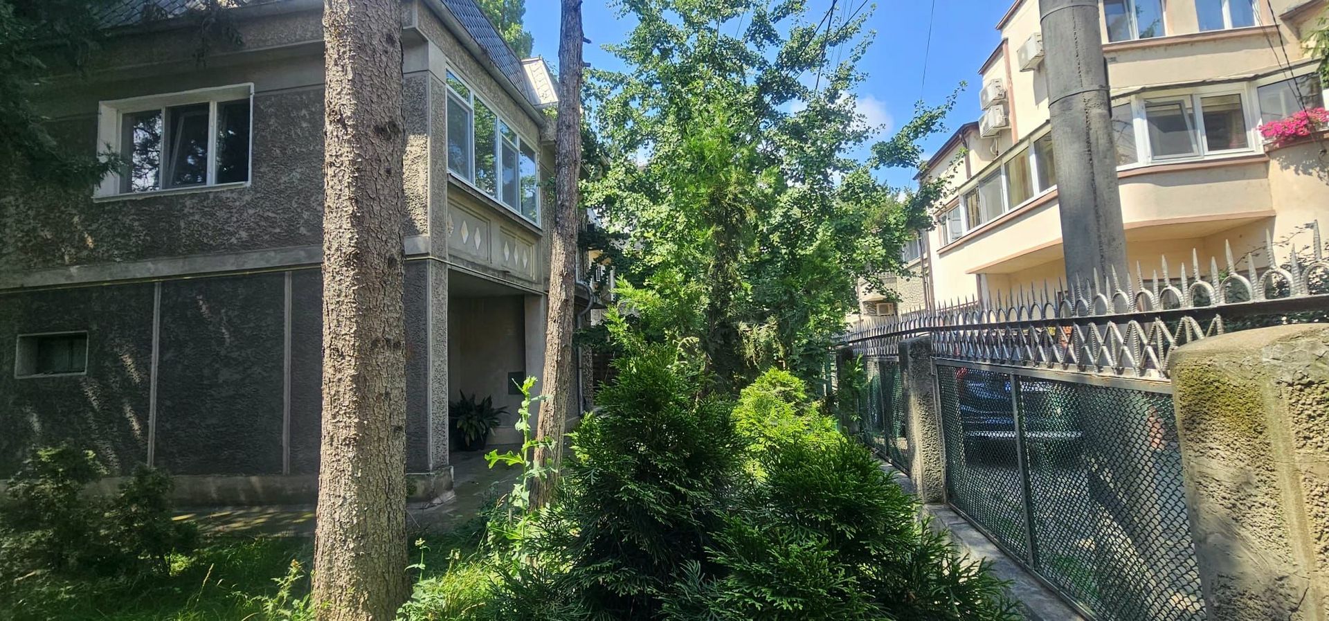 De vanzare  -  Casa P+1E - Alea Trandafirilor - 220.000 euro - Poză 13