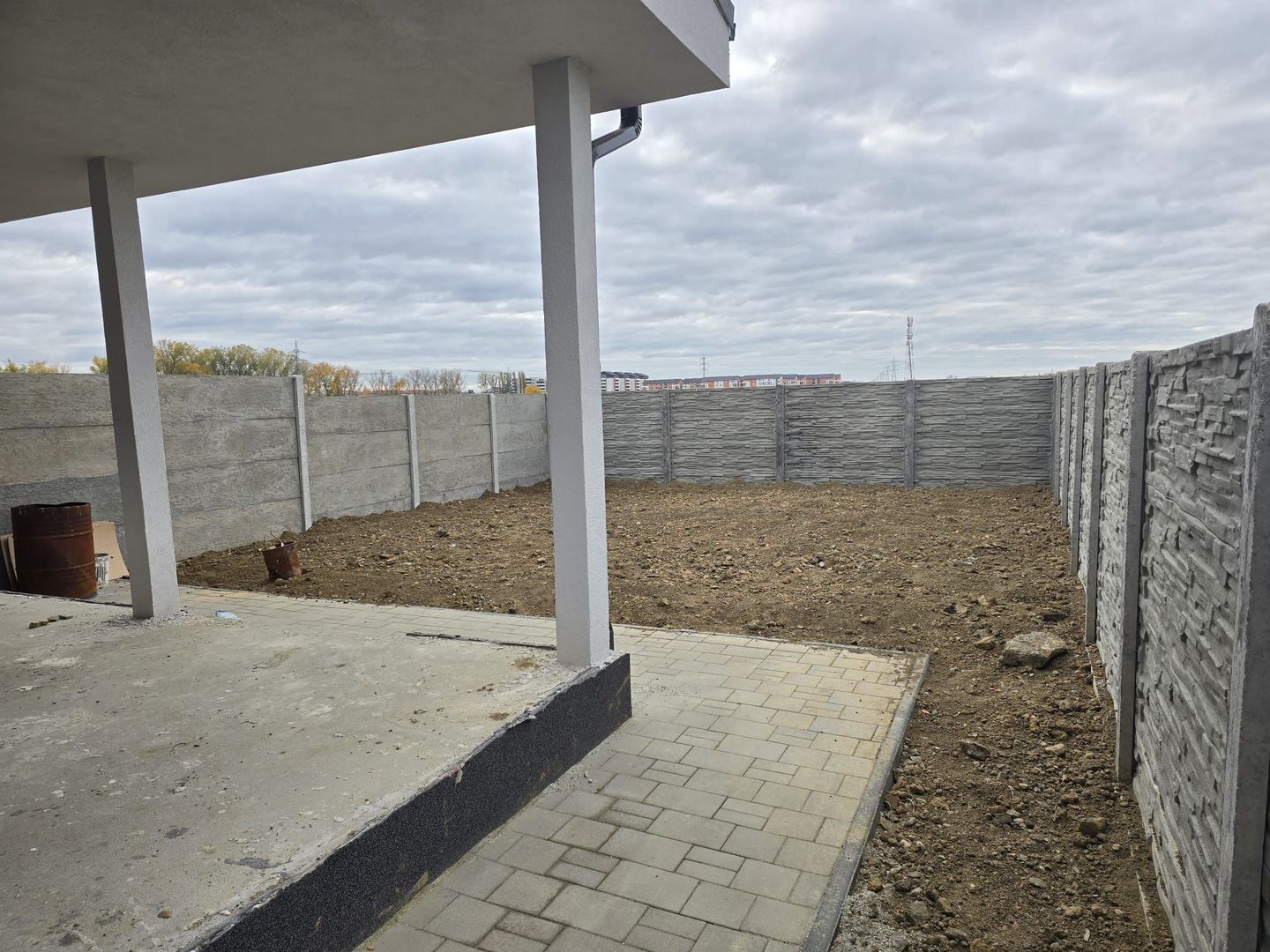 Giroc-Bld. Aviatiei | 5 camere | 3 bai | Bucatarie inchisa | Asfalt - Poză 4