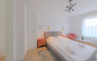 Apartament 3 camere, ultracentral, Oradea. 250 000 E + TVA. Comision 0 - Poză 8