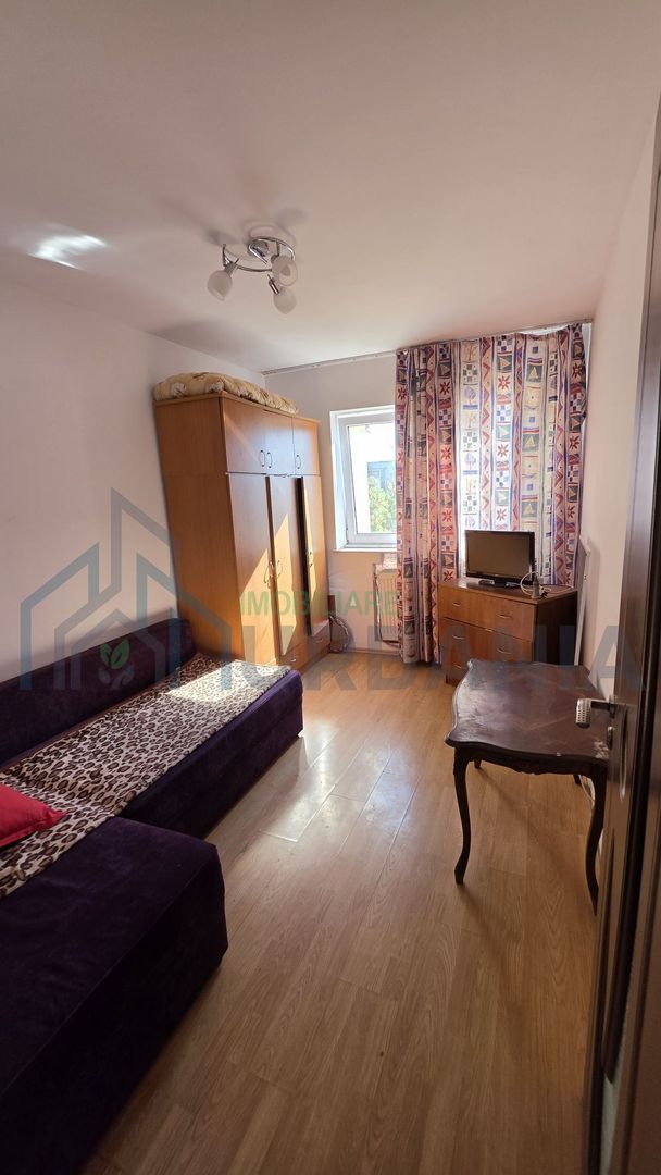 Apartament 3 camere Metalurgie, la 3 minute de stația de tramvai - Poză 3