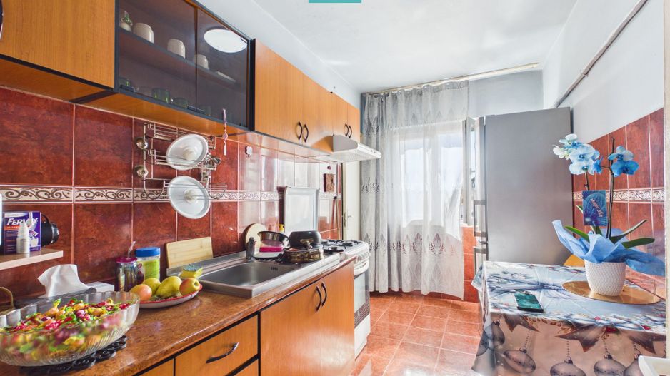 Apartament cu două camere, decomandat Lipova - Poză 11