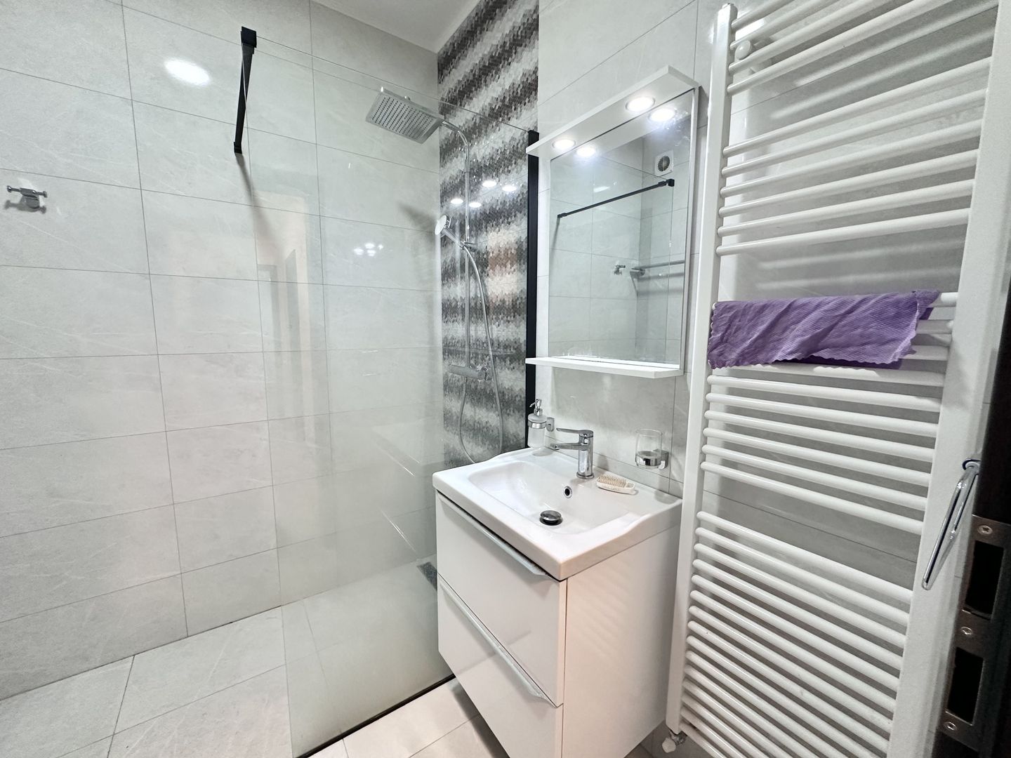 Apartament 2 camere - Exigent Plaza Residence Faza 4 + parcare - Poză 13