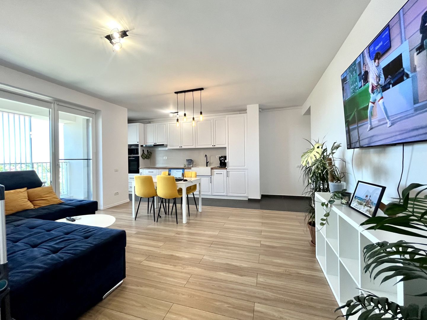 Apartament 2 camere, elegant si vibrant,  zona Central- City of Mara - Poză 4