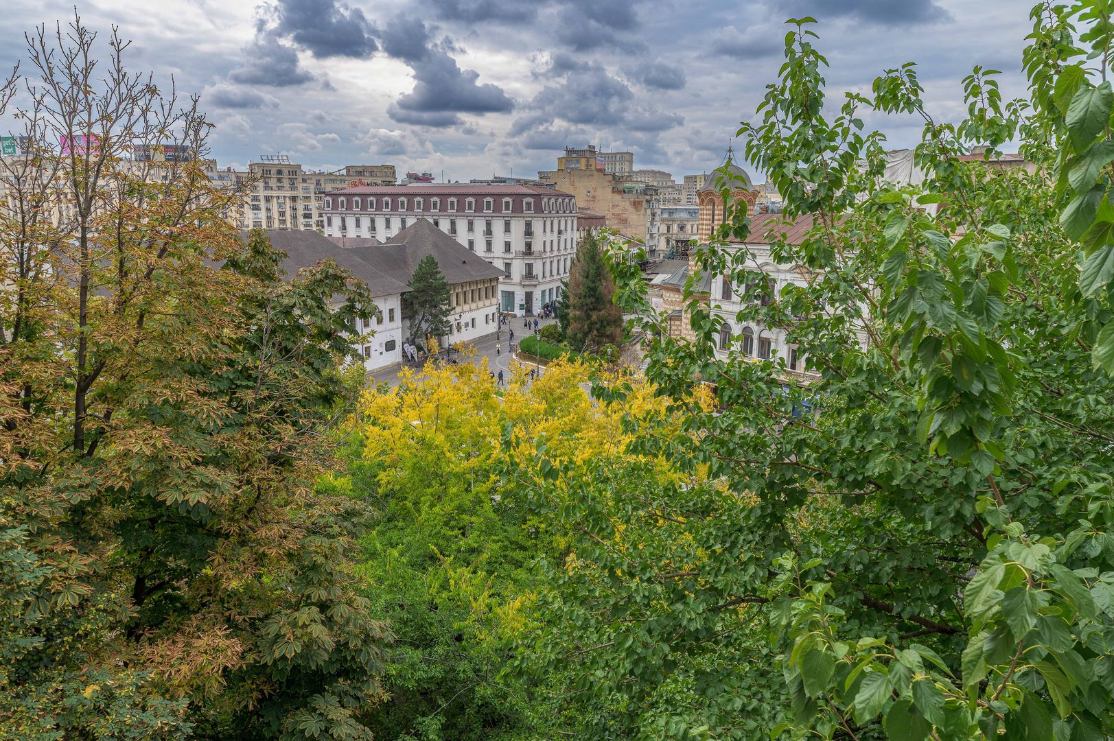 2 camere spatios, B-dul Bratianu, 50 m de metrou, vedere spate - Poză 11
