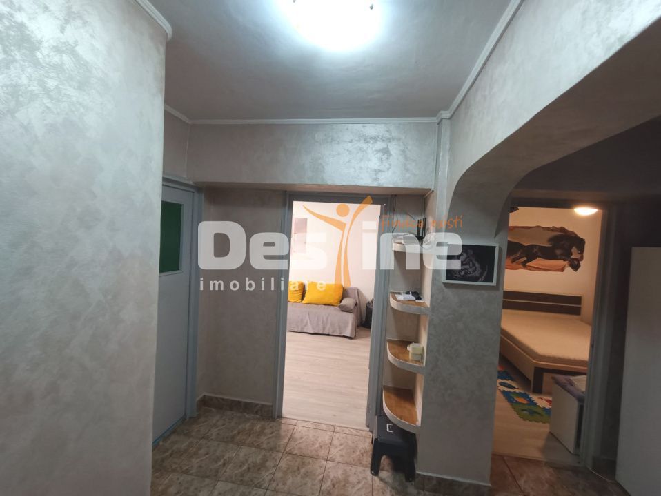 Apartament 3 camere, decomandat, metrou Dristor2 - Poză 1