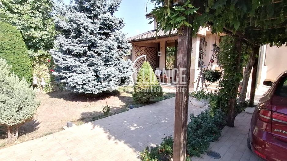 COICIU (Cod 01) Armonie și Eleganță pentru Două Generații! - Poză 39