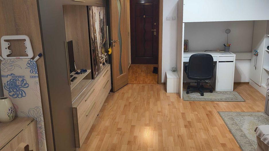 Garsonieră mobilată complet, bloc reabilitat, AC,  Titan, metrou aproape - Poză 4