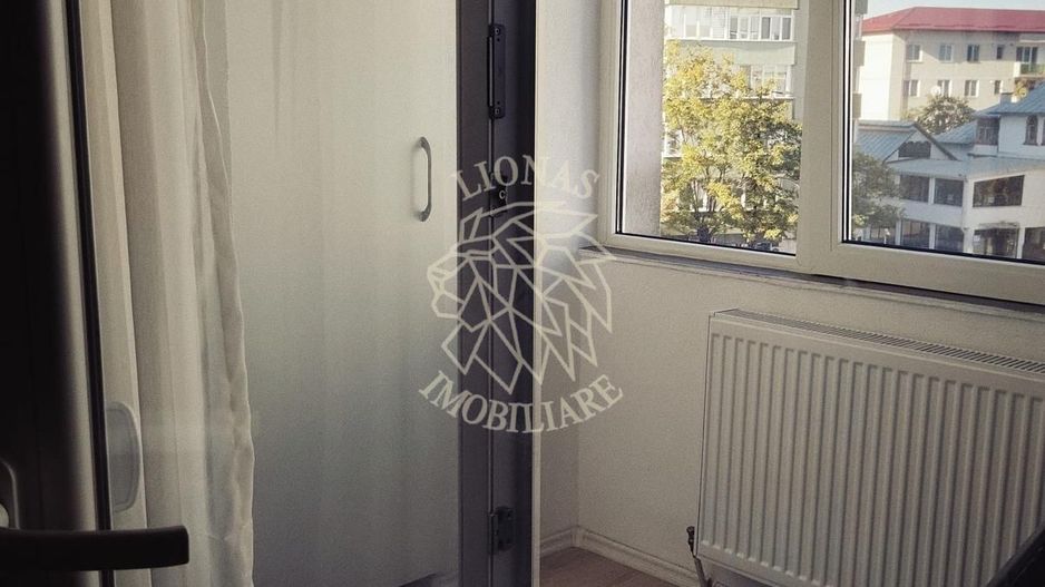 Apartament 4 camere-2 balcoane-etaj 3-renovat complet-Zona A. Muresanu - Poză 9