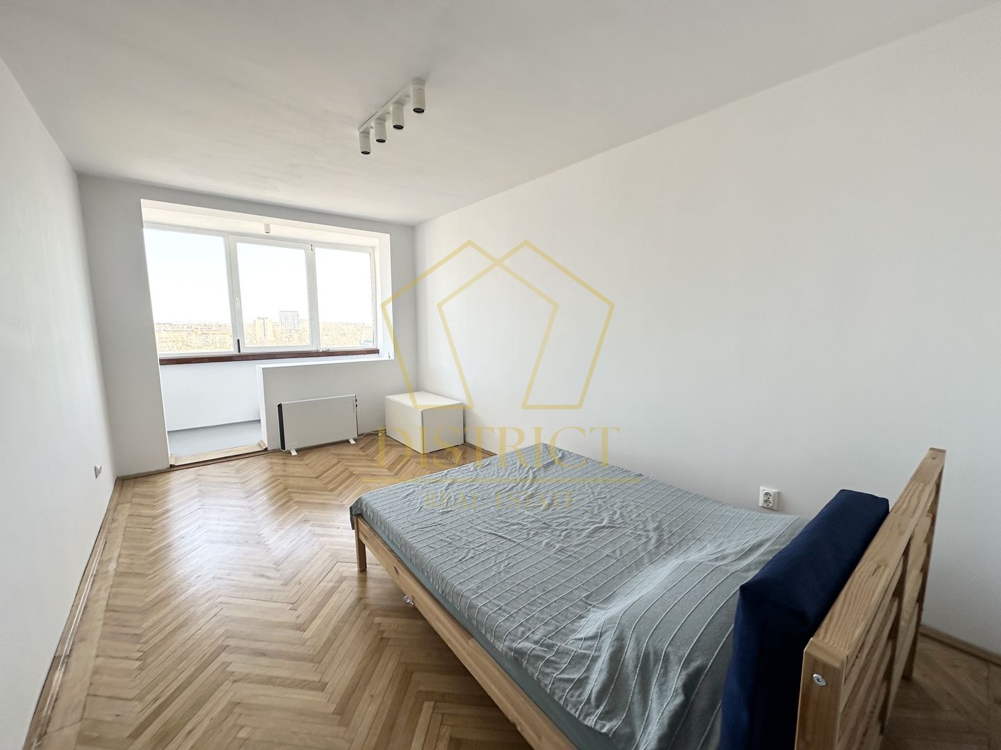 Apartament cu 3 camere | Complexul Studentesc - Poză 3