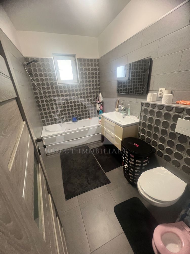 Vand apartamnet mobilat/utilat la cheie 52 mp +8 balcon - Poză 6