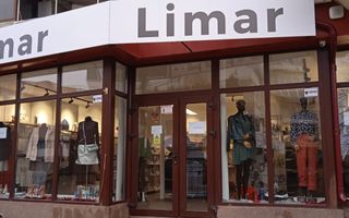 Spațiu comercial ultracentral, 200 mp singurul vad 100% pietonal Roman - Poză 1