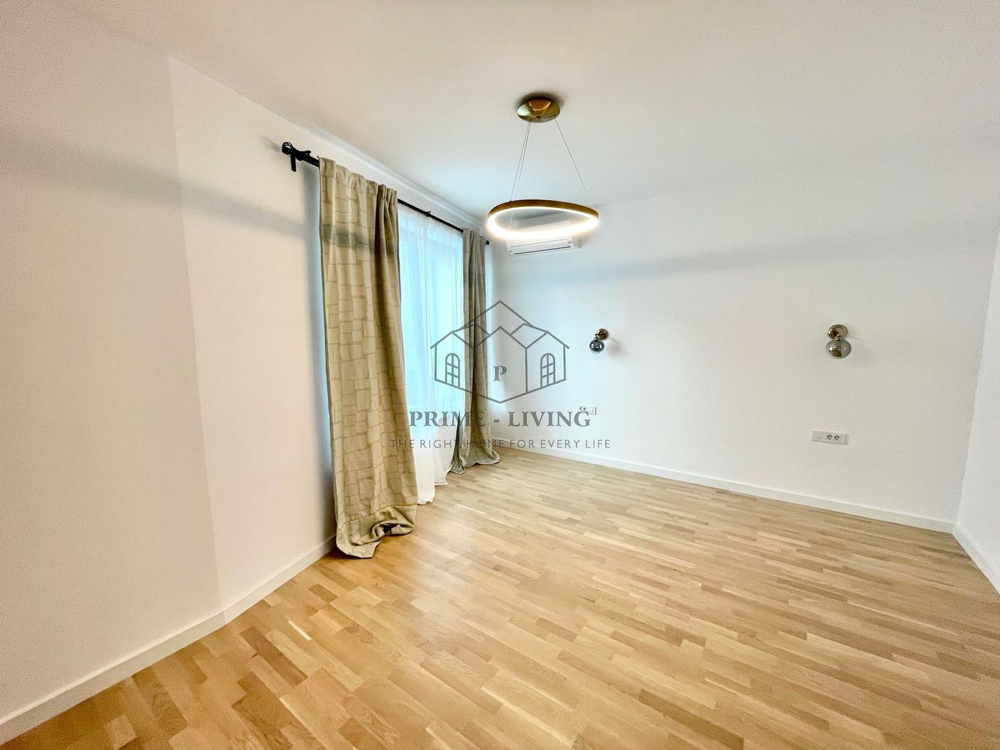 CASA NOU CONSTRUITA CU 5 CAMERE IN COMPLEX LA INCHIRIERE IN PIPERA - Poză 13