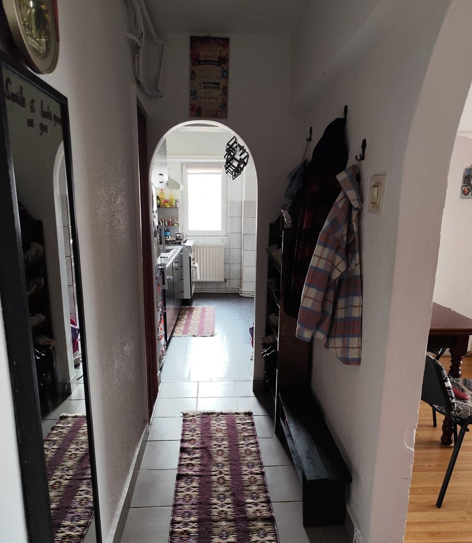 ageuropa.ro vinde ap 3 cam 66mp la etajul 4 în Micro 16. - Poză 6